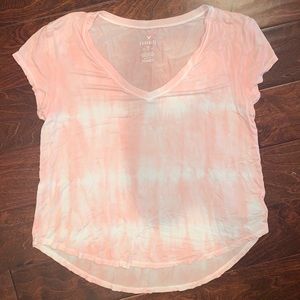 V-neck tee